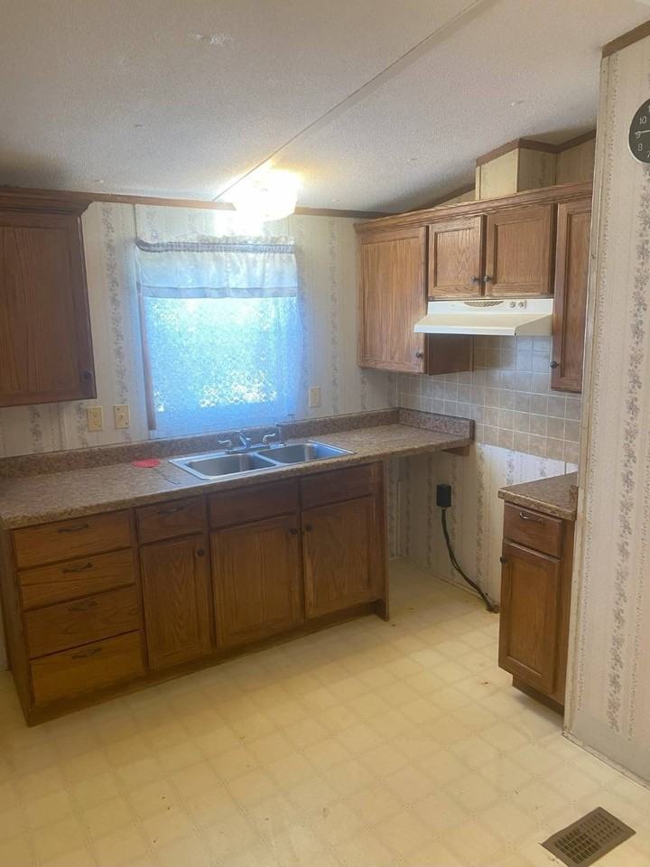 300 Christine Rd #5 - Photo 4 of 11
