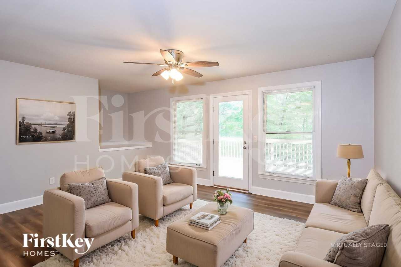 155 Sweetwater Creek Cv - Photo 3 of 18