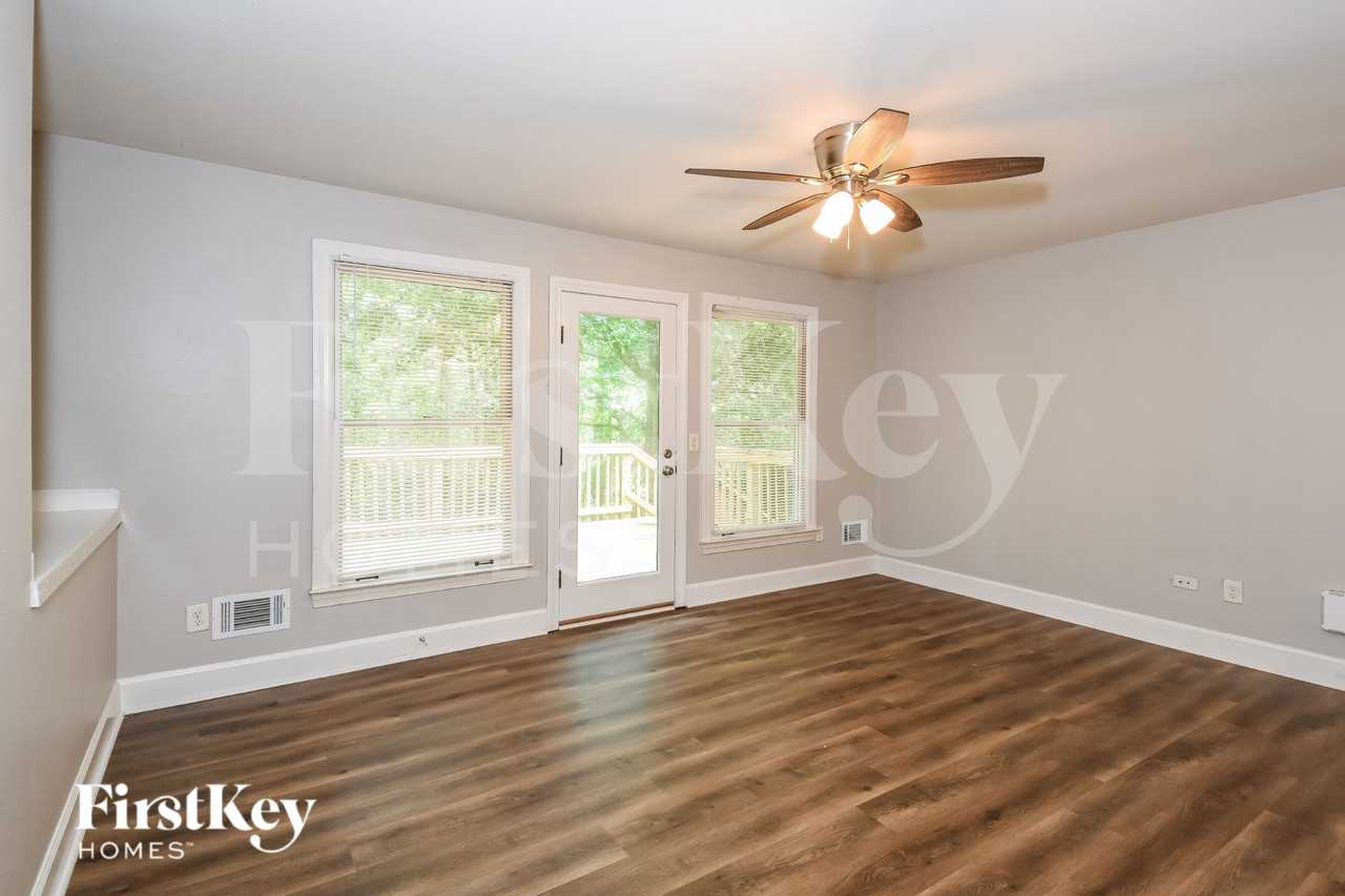 155 Sweetwater Creek Cv - Photo 4 of 18