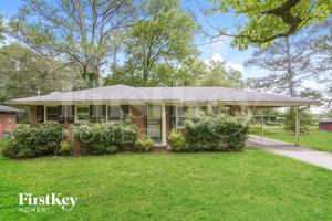 featured image of 1098 Holly Cir