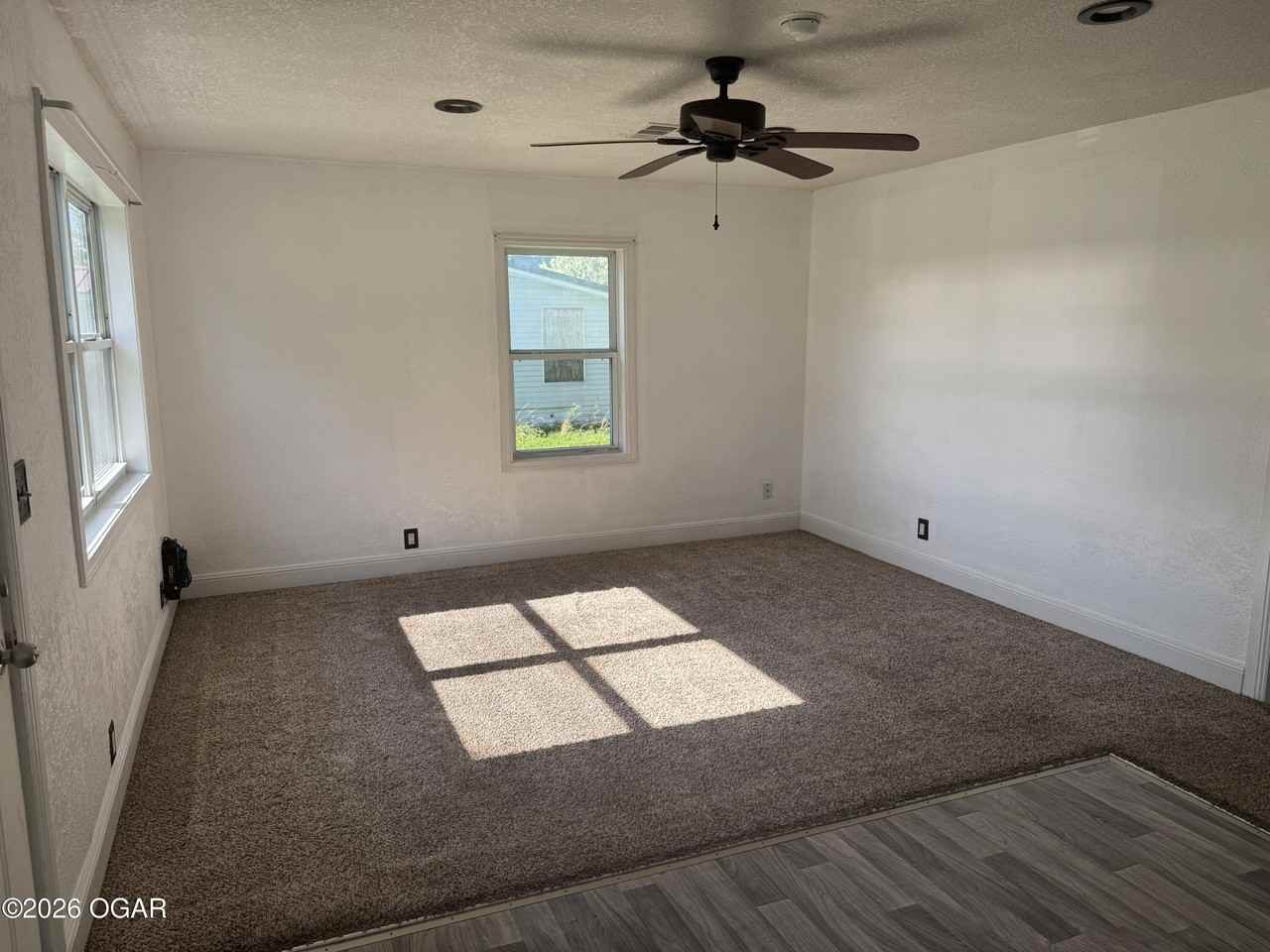310 Martin Ave - Photo 3 of 11