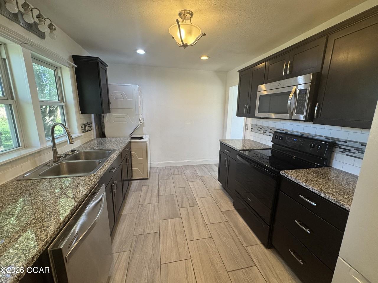 310 Martin Ave - Photo 6 of 11