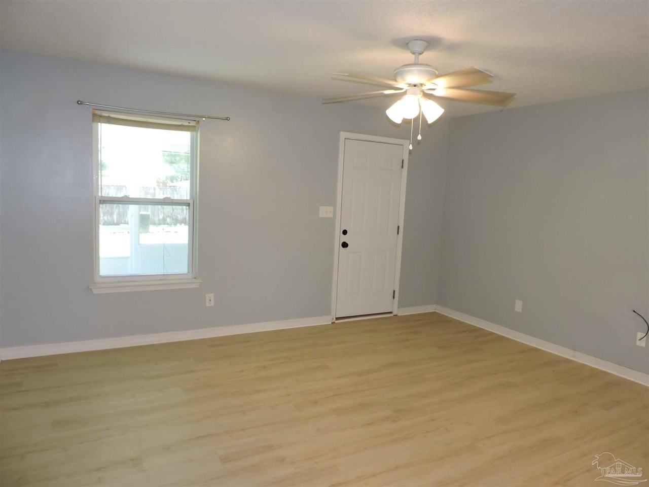 Sinclair St - Photo 3 of 20