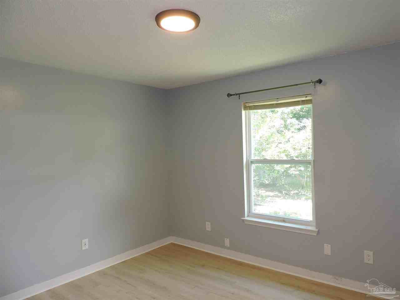 Sinclair St - Photo 7 of 20