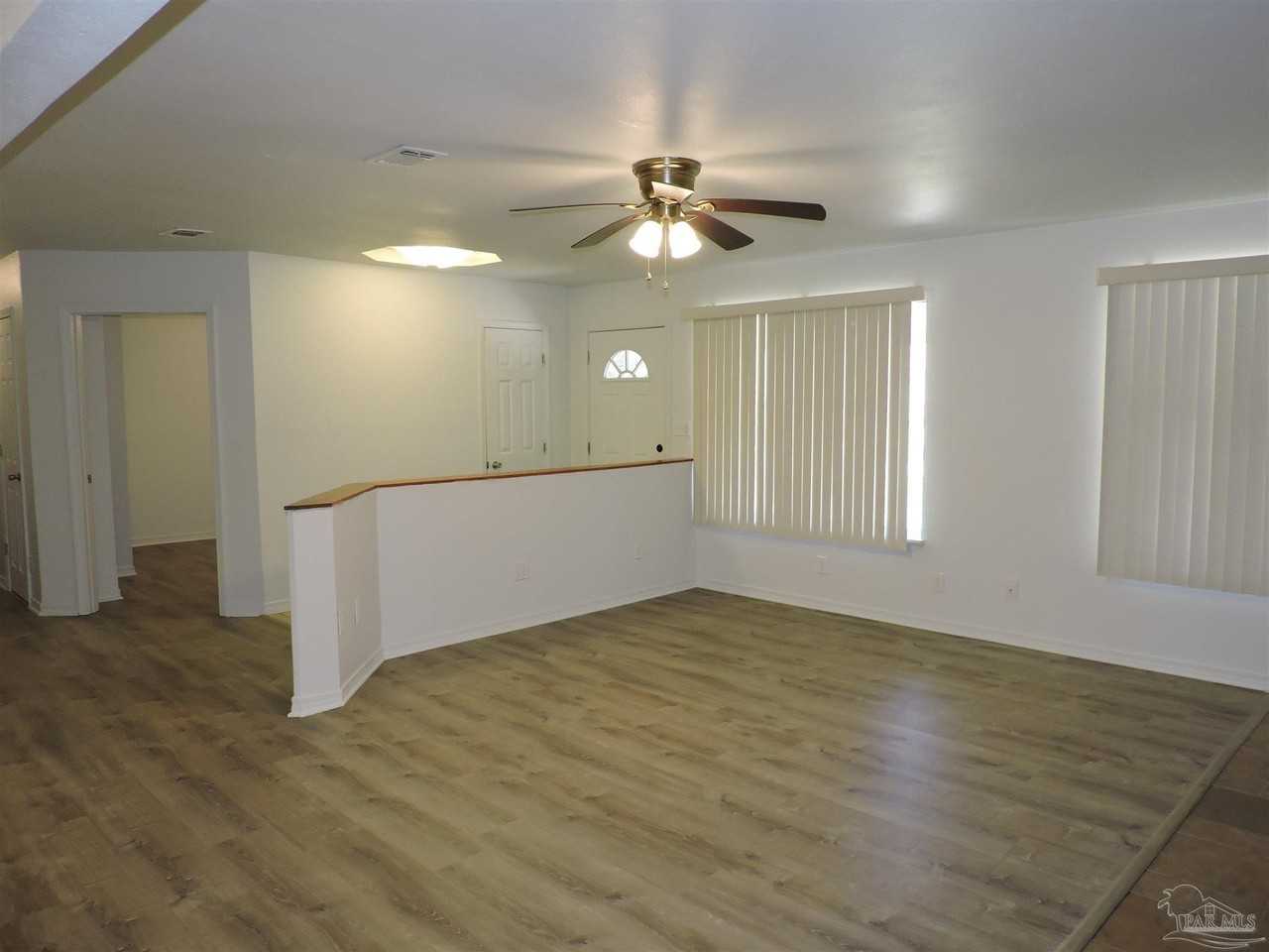 1070 Sagebrush Trl - Photo 5 of 21