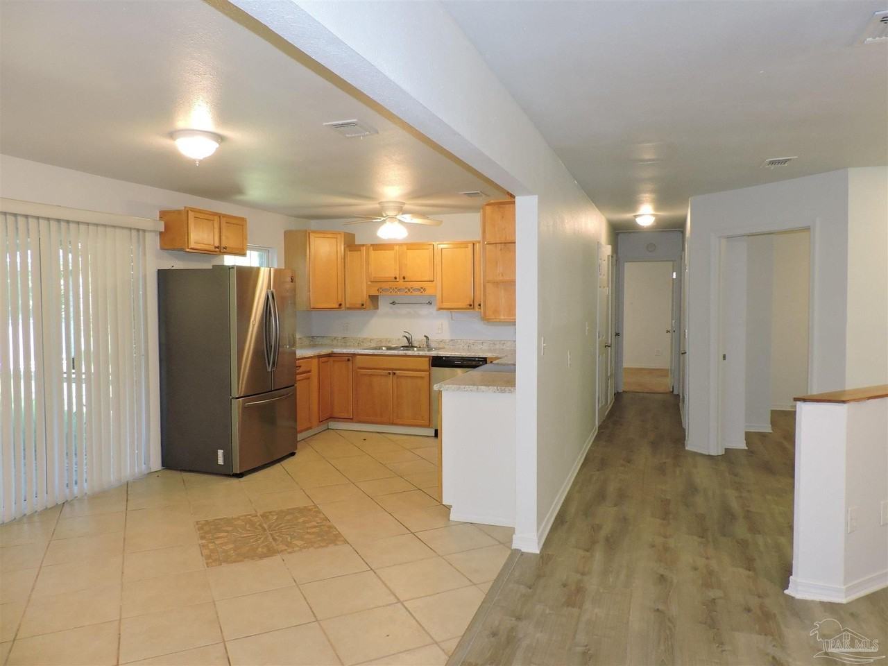 1070 Sagebrush Trl - Photo 6 of 21