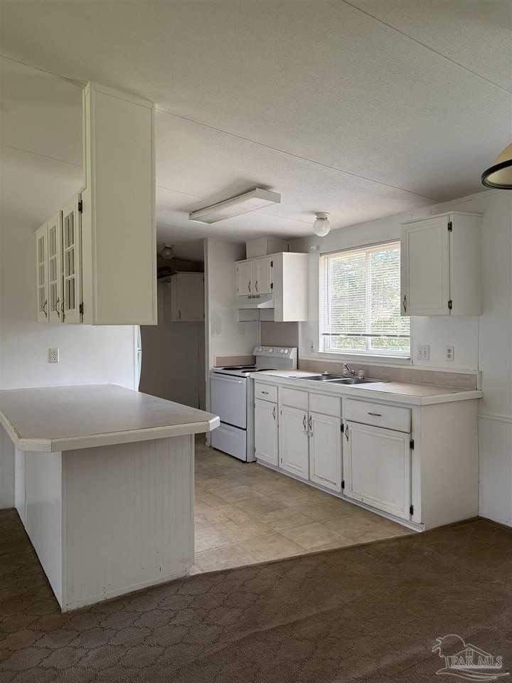 5541 Sunkist Cir - Photo 4 of 15