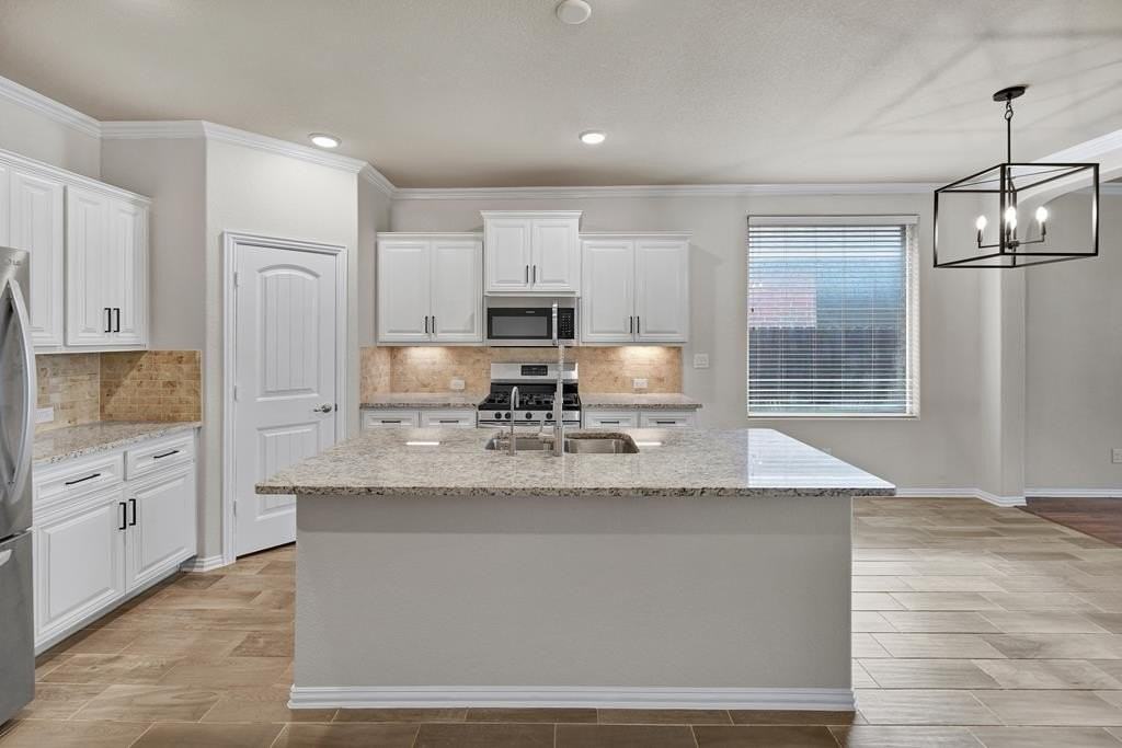 6711 Hall Of Fame Blvd - Photo 6 of 46