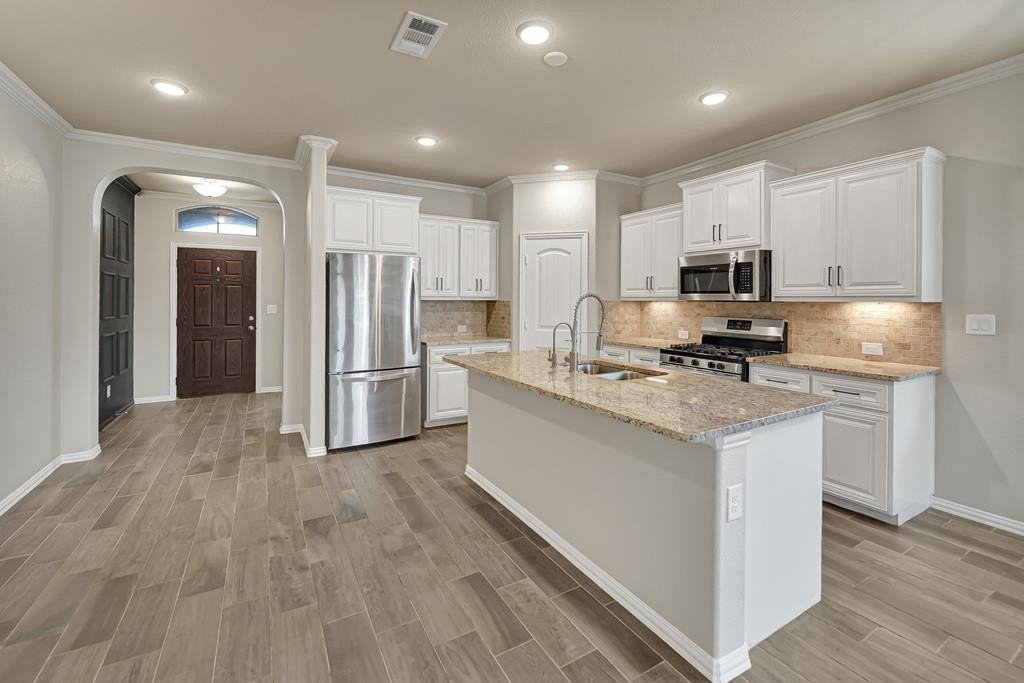 6711 Hall Of Fame Blvd - Photo 7 of 46