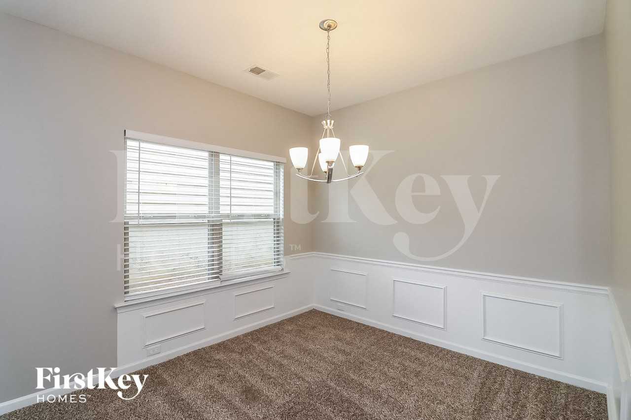 505 Mill Ridge Rd - Photo 4 of 15