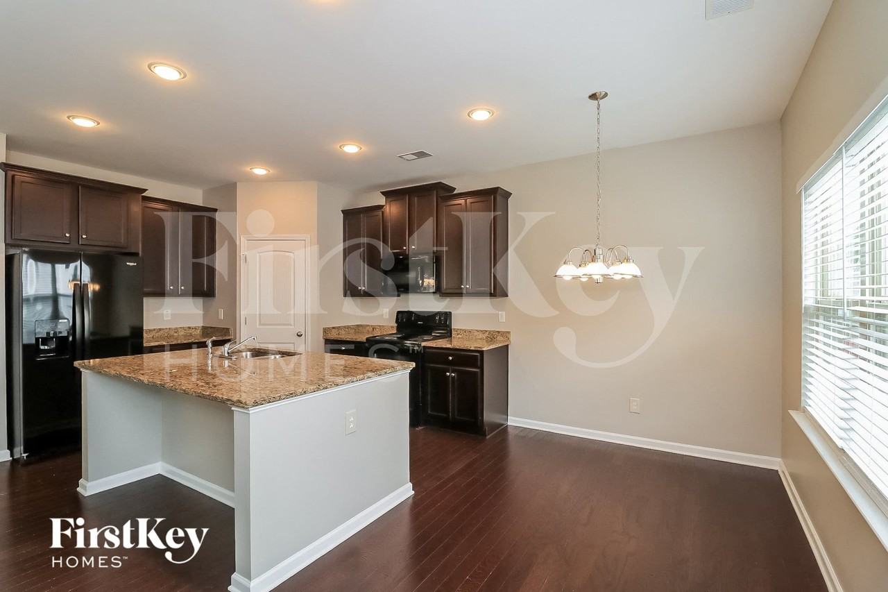 505 Mill Ridge Rd - Photo 7 of 15
