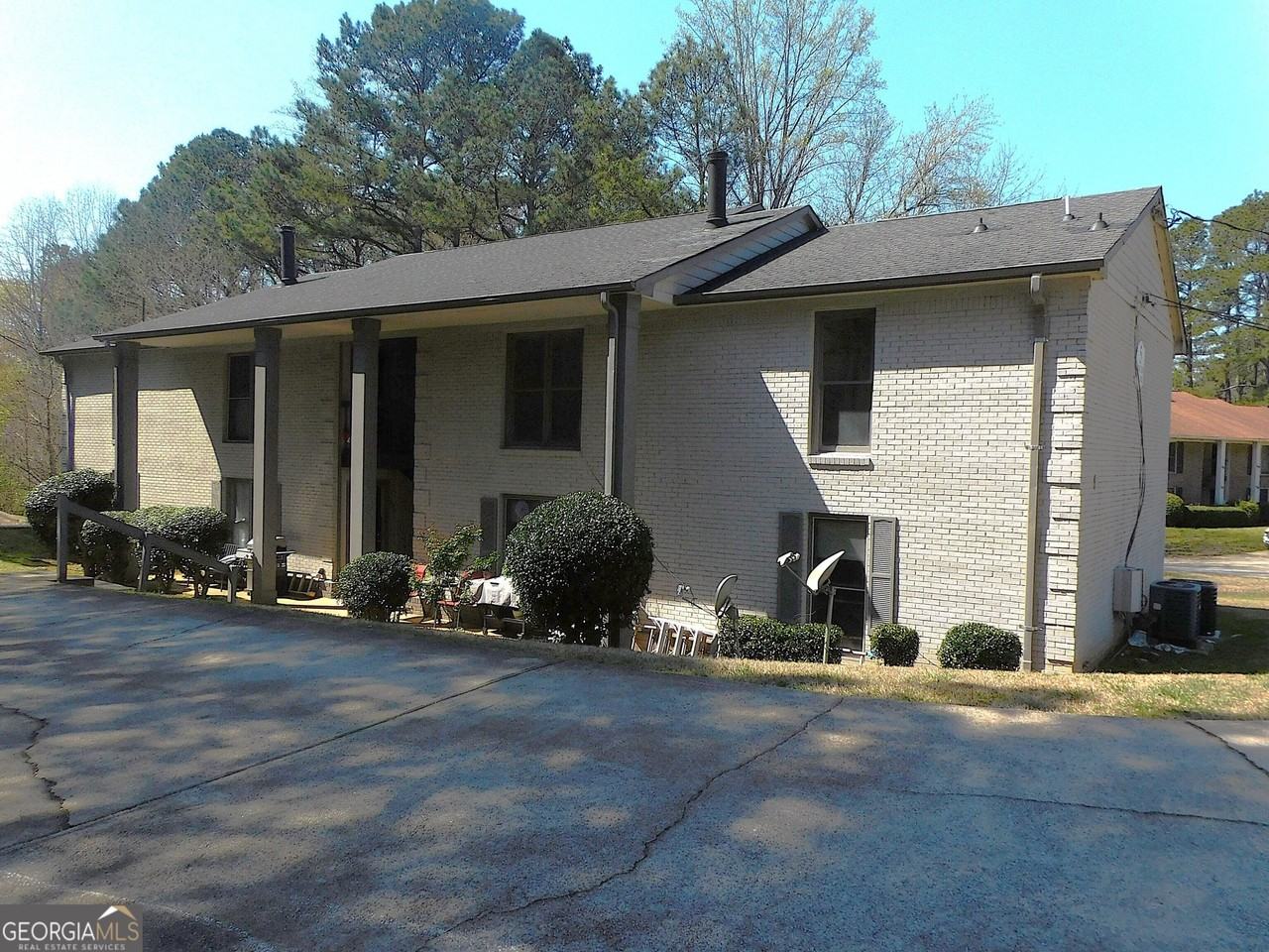 1286 Britain Dr - Photo 2 of 20