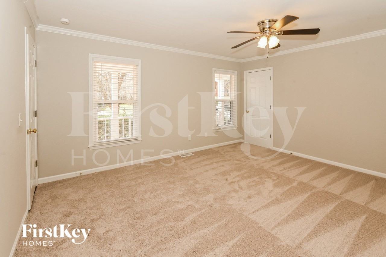 6831 Van De Rohe Dr - Photo 6 of 13
