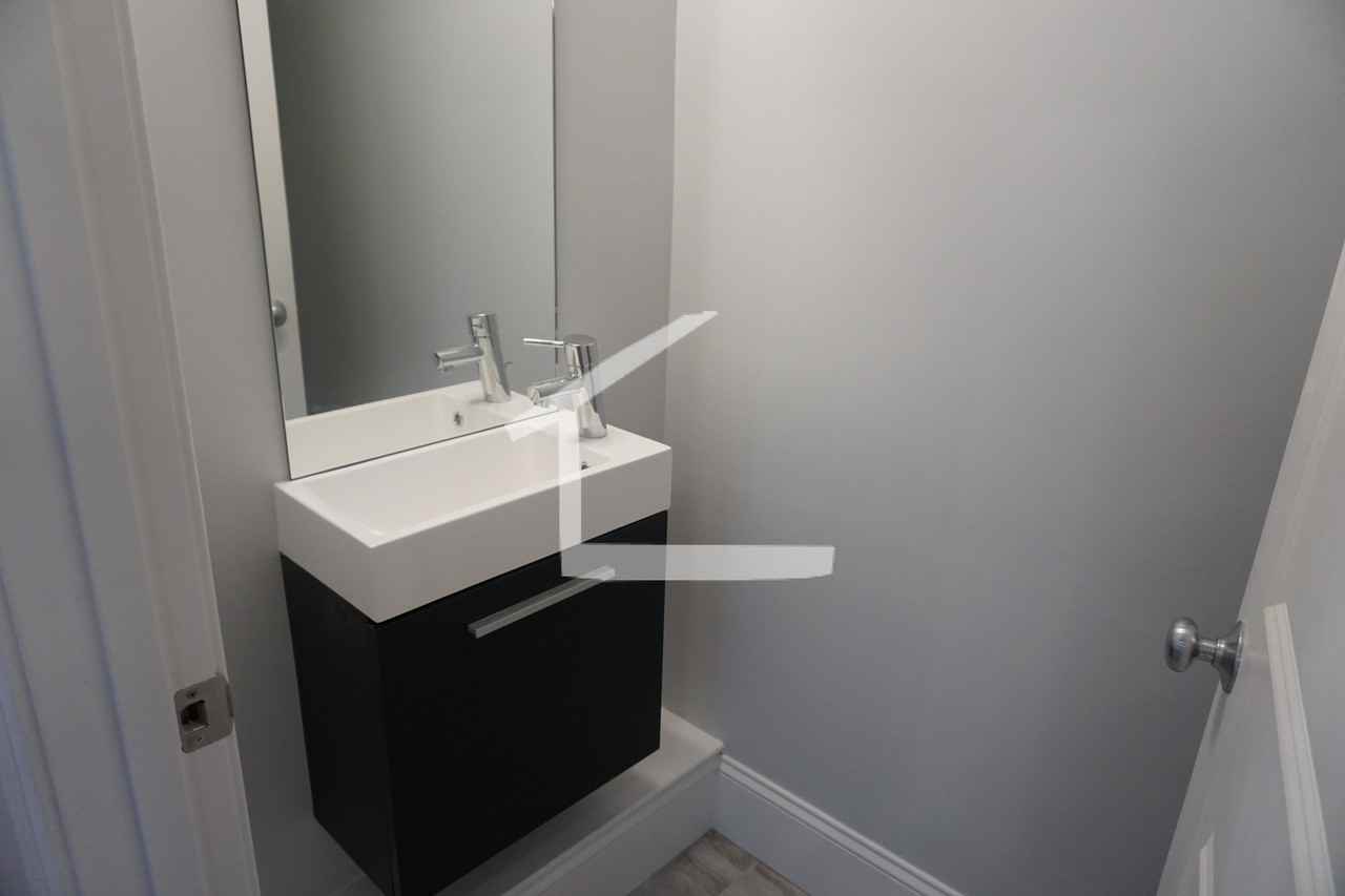 Murdock & Sparhawk St #4 - Photo 3 of 11