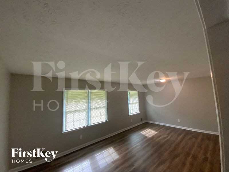 1051 Tony Valley Dr Se - Photo 3 of 11