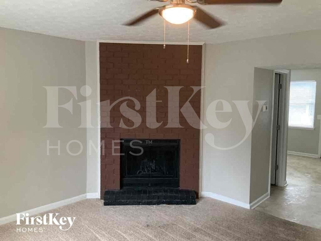 990 Green Valley Dr Nw - Photo 5 of 10