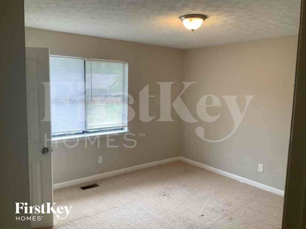 990 Green Valley Dr Nw - Photo 7 of 10