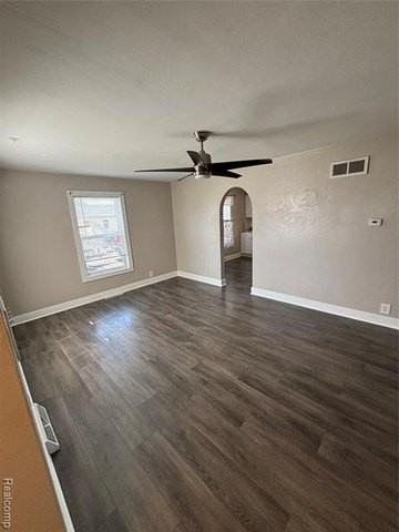 9047 Davison Rd - Photo 5 of 11