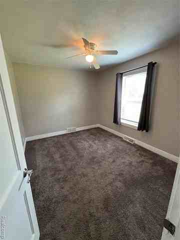 9047 Davison Rd - Photo 7 of 11