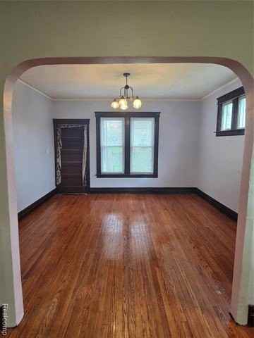 3254 Hogarth St - Photo 5 of 36