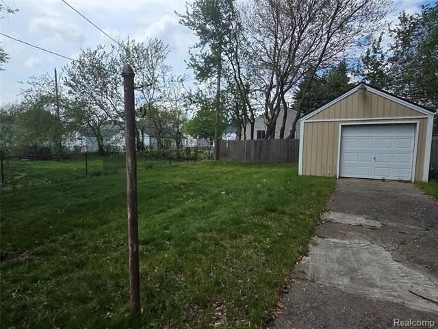 7211 Paige Ave - Photo 3 of 20