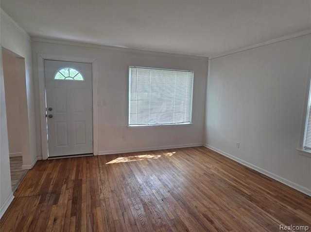 7211 Paige Ave - Photo 4 of 20