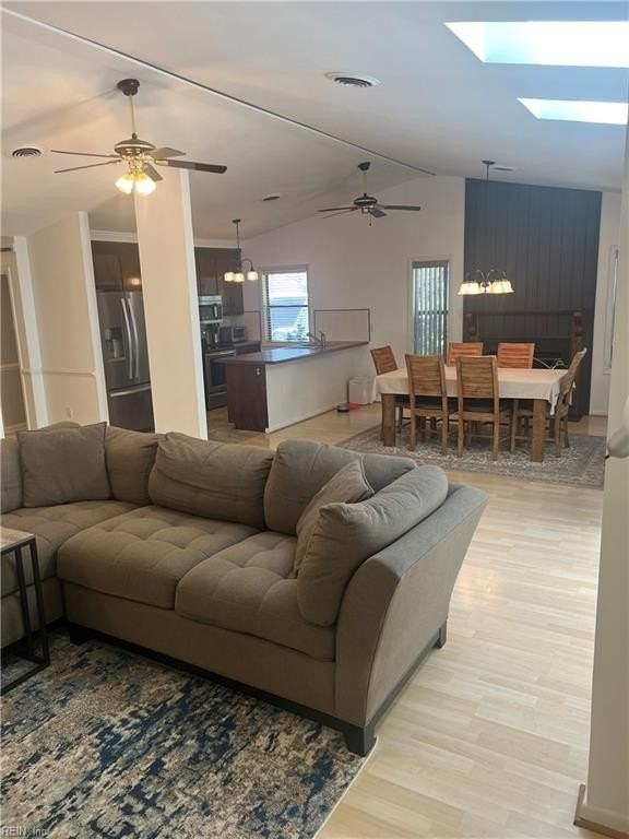 7 Friedman Pl - Photo 6 of 24