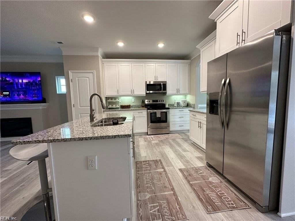 432 E Gilpin Ave - Photo 6 of 18