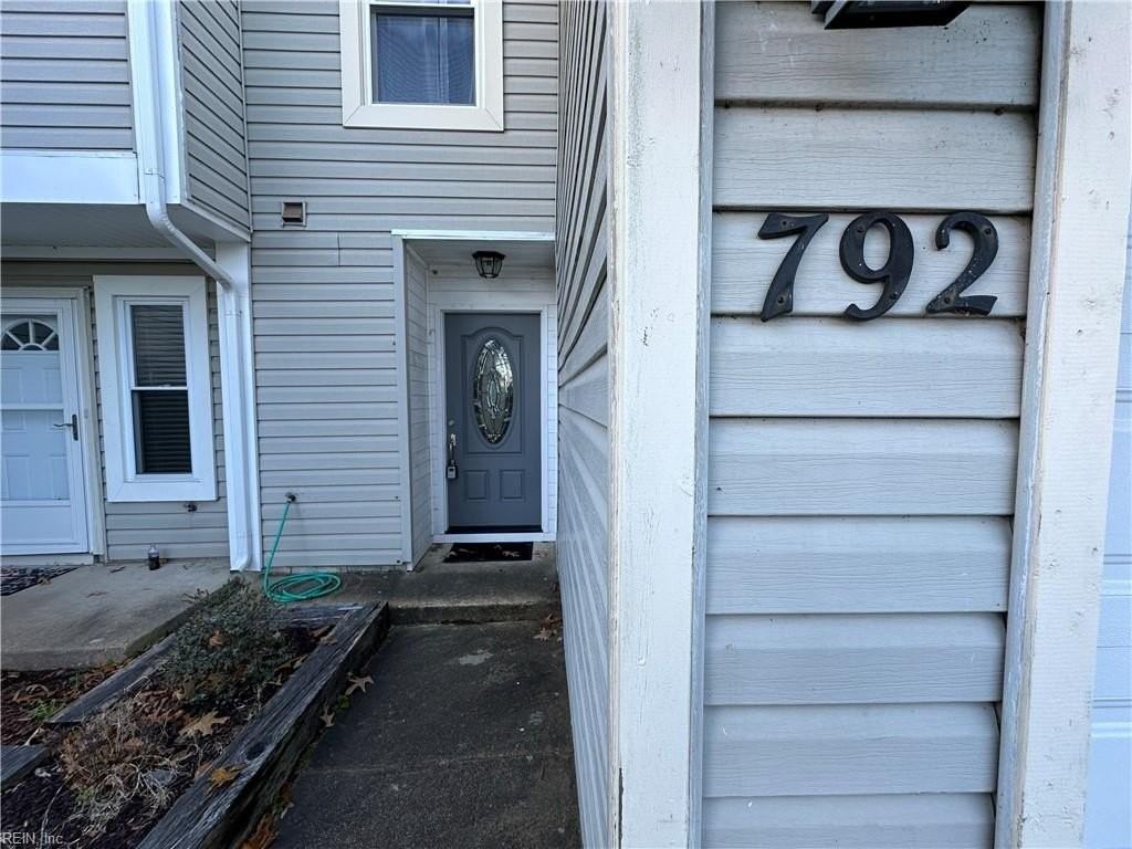 792 Quesnel Dr - Photo 2 of 28