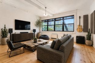 350 Manhattan Ave #2B - Photo 1 of 1