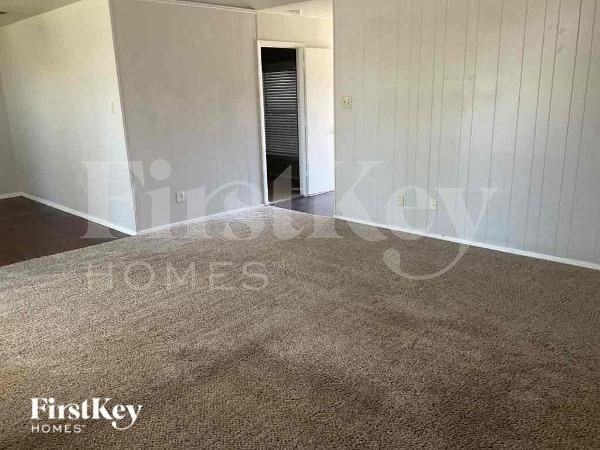 6481 Whitehurst Dr - Photo 2 of 10
