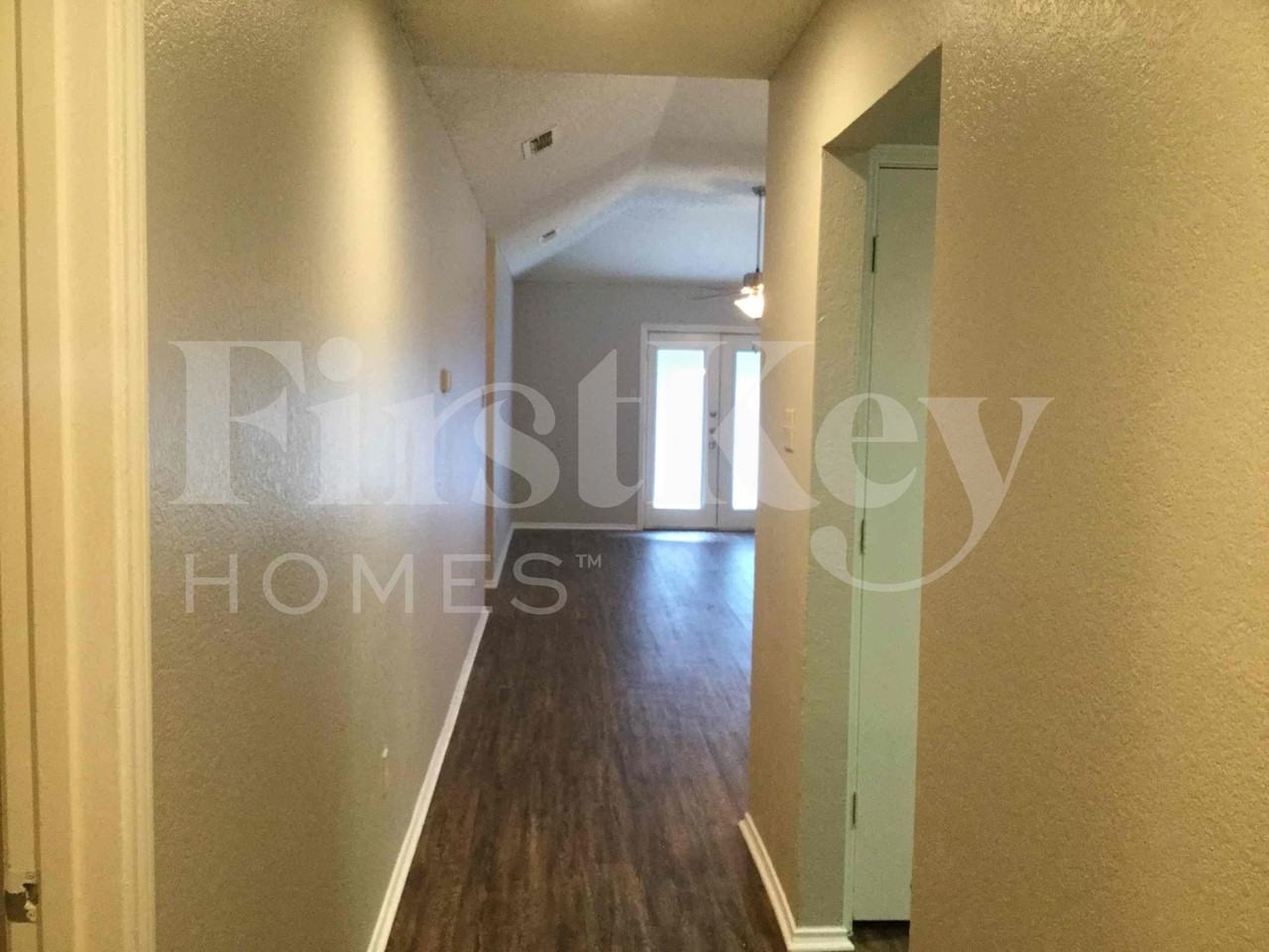 6314 Settlement Dr - Photo 3 of 32