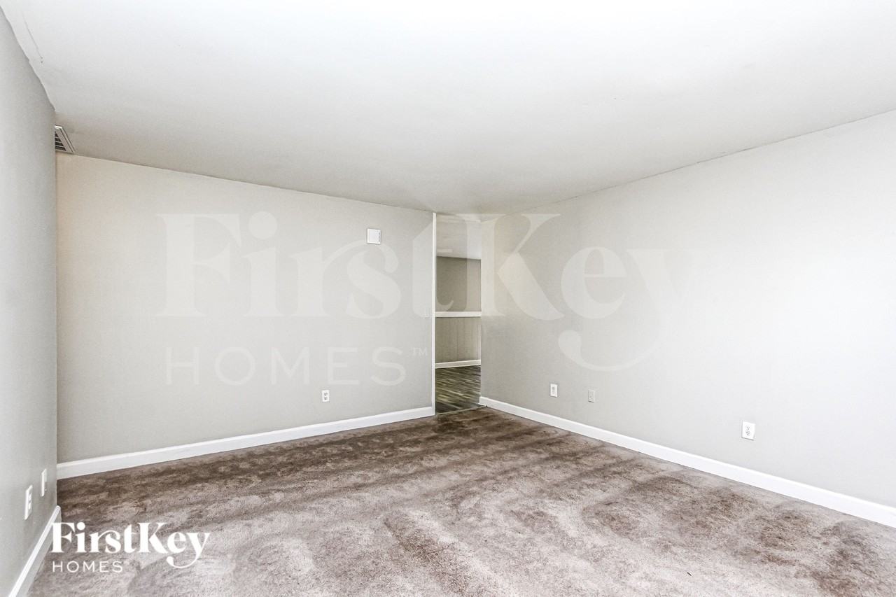 5837 Walsham Way - Photo 3 of 16