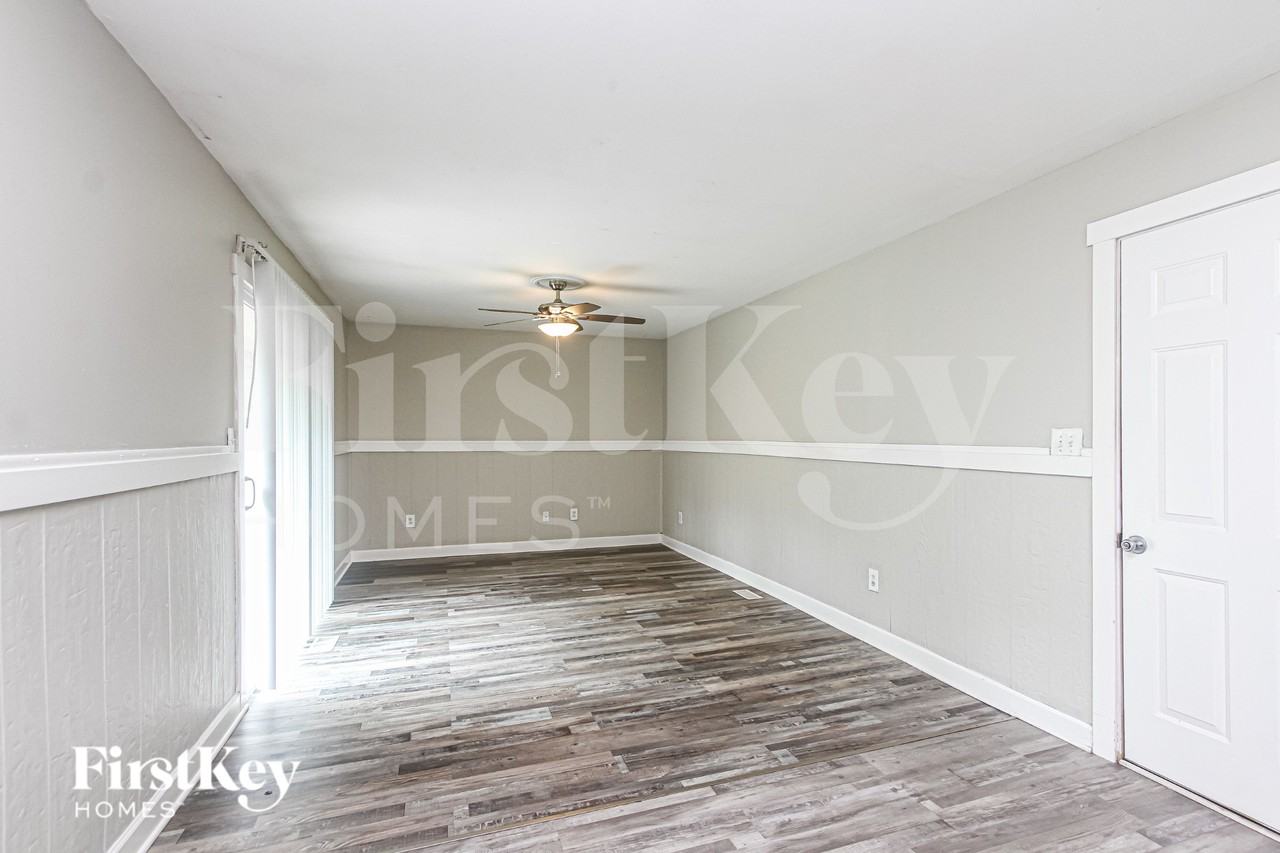 5837 Walsham Way - Photo 5 of 16