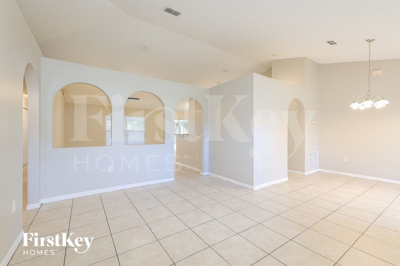 468 Dove Dr - Photo 3 of 15