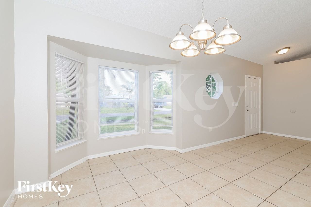 468 Dove Dr - Photo 4 of 15