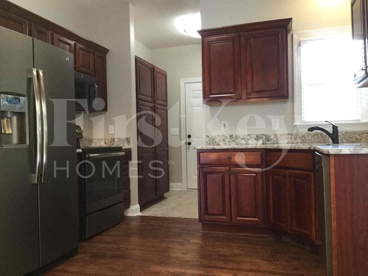 457 Riverglen Dr Nw - Photo 6 of 23
