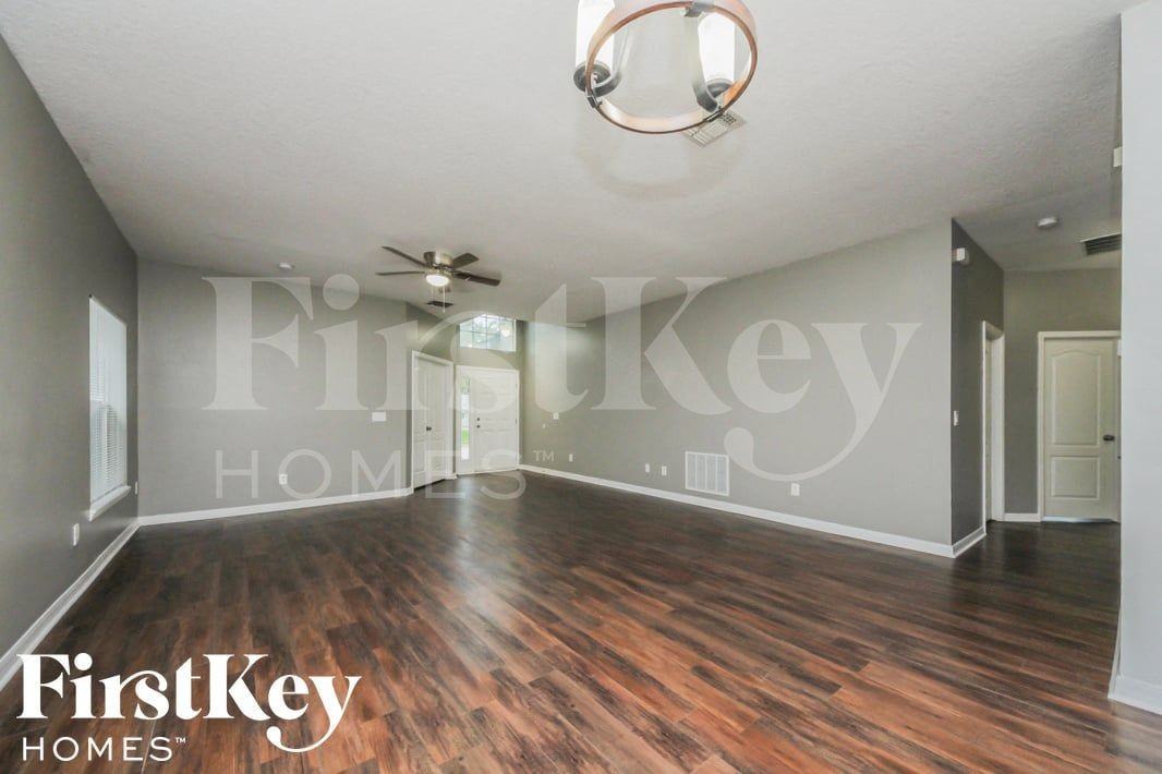 4302 Hidden Meadow Dr - Photo 4 of 15