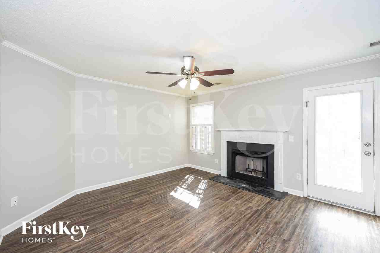 423 Aberdeen Circle Cir - Photo 4 of 15