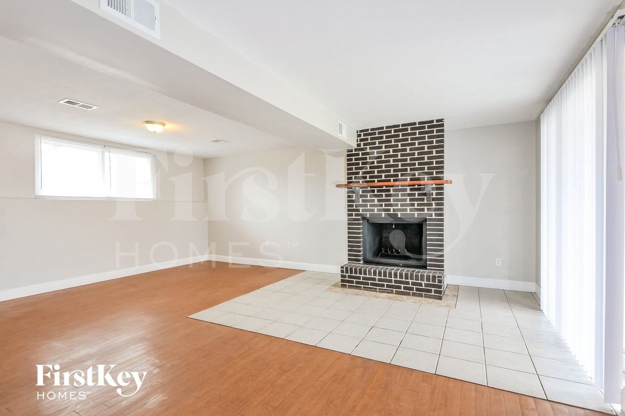 41 Gary Glen Dr - Photo 3 of 15