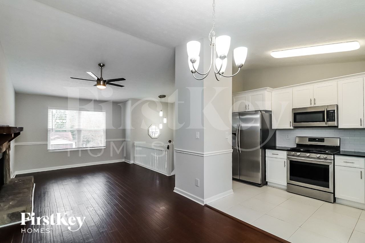 405 Sheringham Ct - Photo 7 of 18