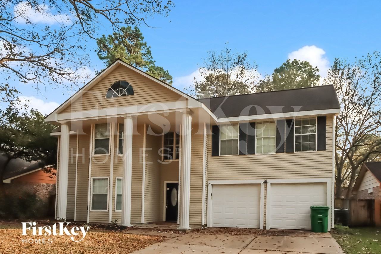 3210 Lake Stream Dr - Photo 2 of 18