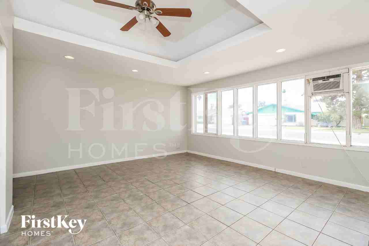 32 W Fairmont Dr - Photo 5 of 16