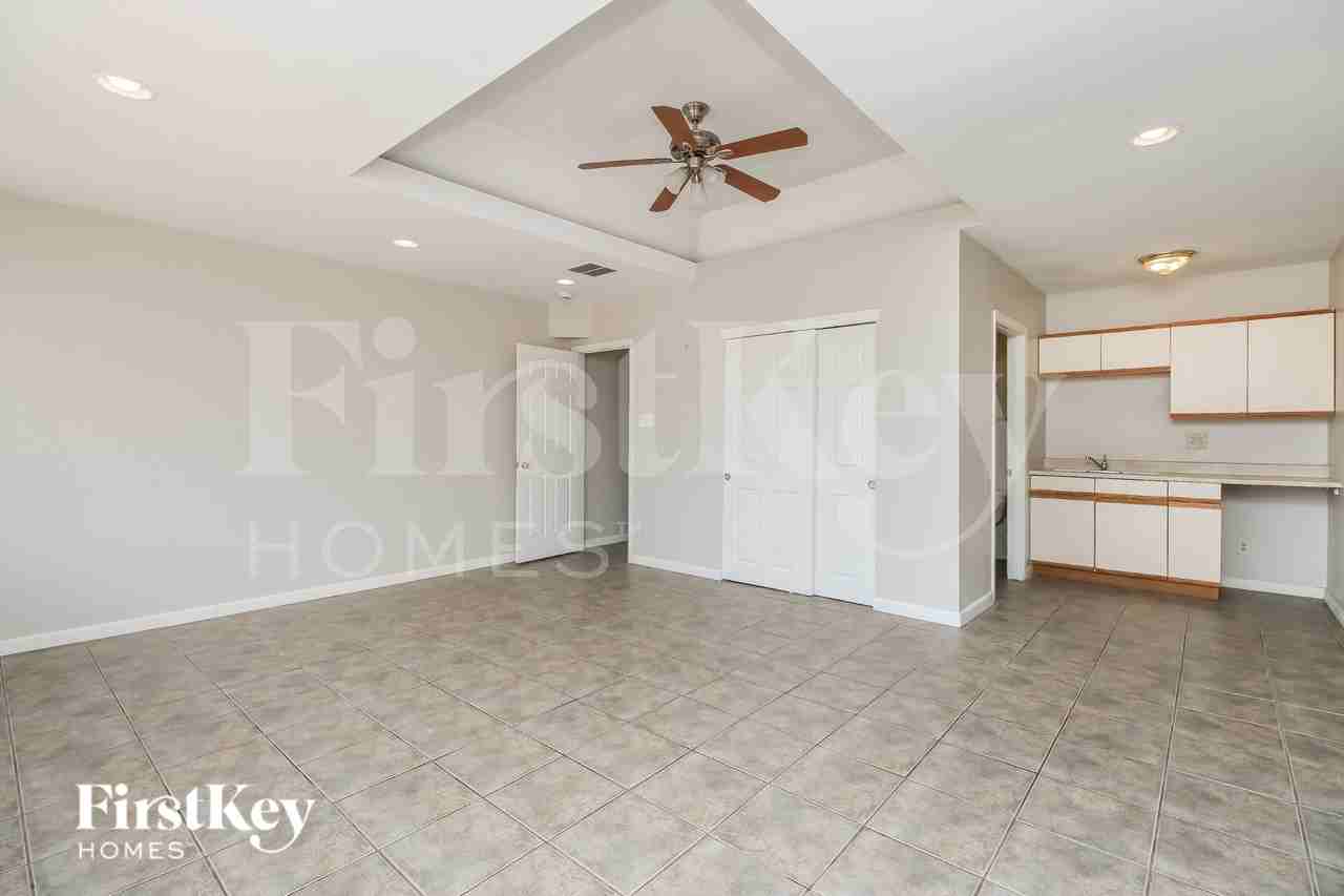 32 W Fairmont Dr - Photo 6 of 16