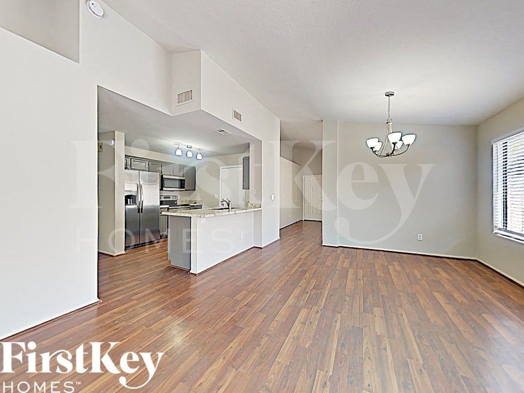 3167 W Foothill Dr - Photo 6 of 16