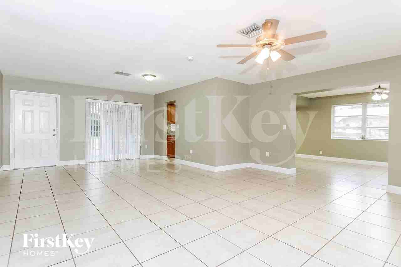 314 Nwave - Photo 5 of 14