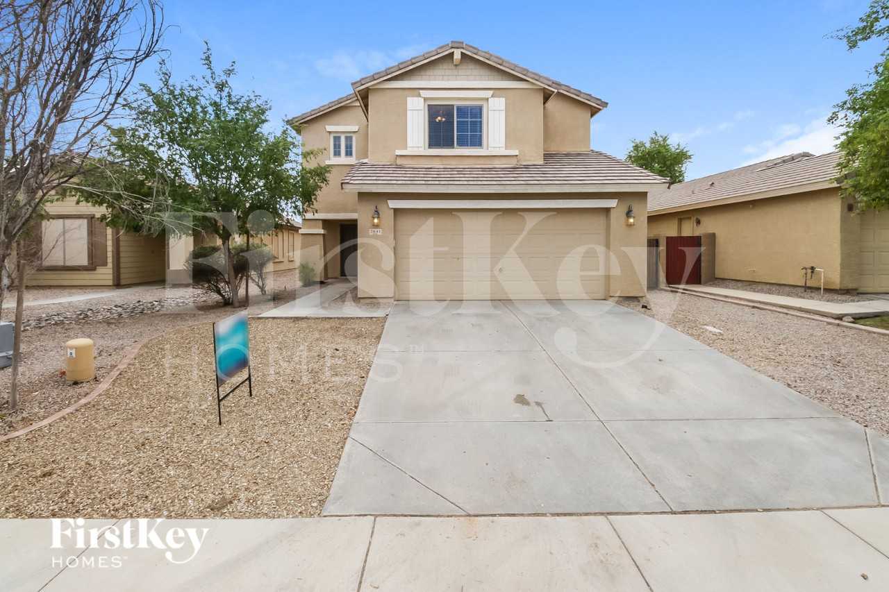 2641 W Prospector Way