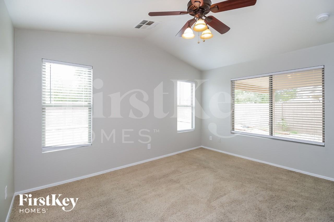2641 W Prospector Way - Photo 7 of 18