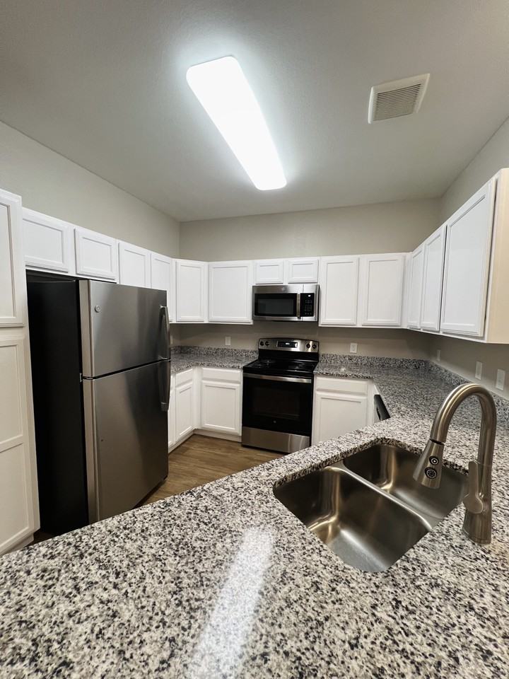 Landing Creek Dr #2102 - Photo 2 of 12