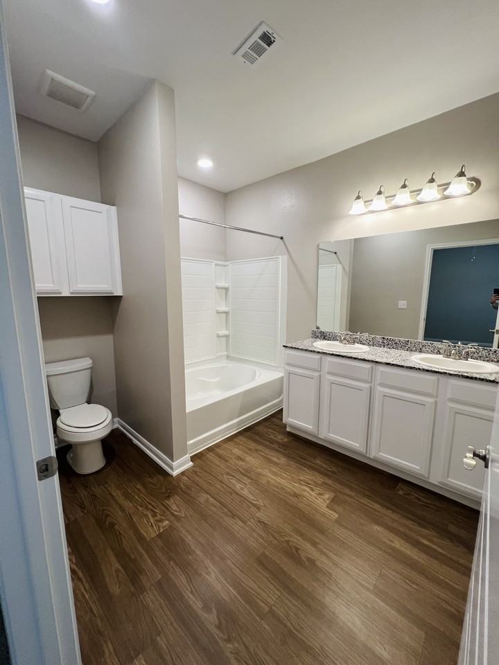 Landing Creek Dr #2102 - Photo 5 of 12